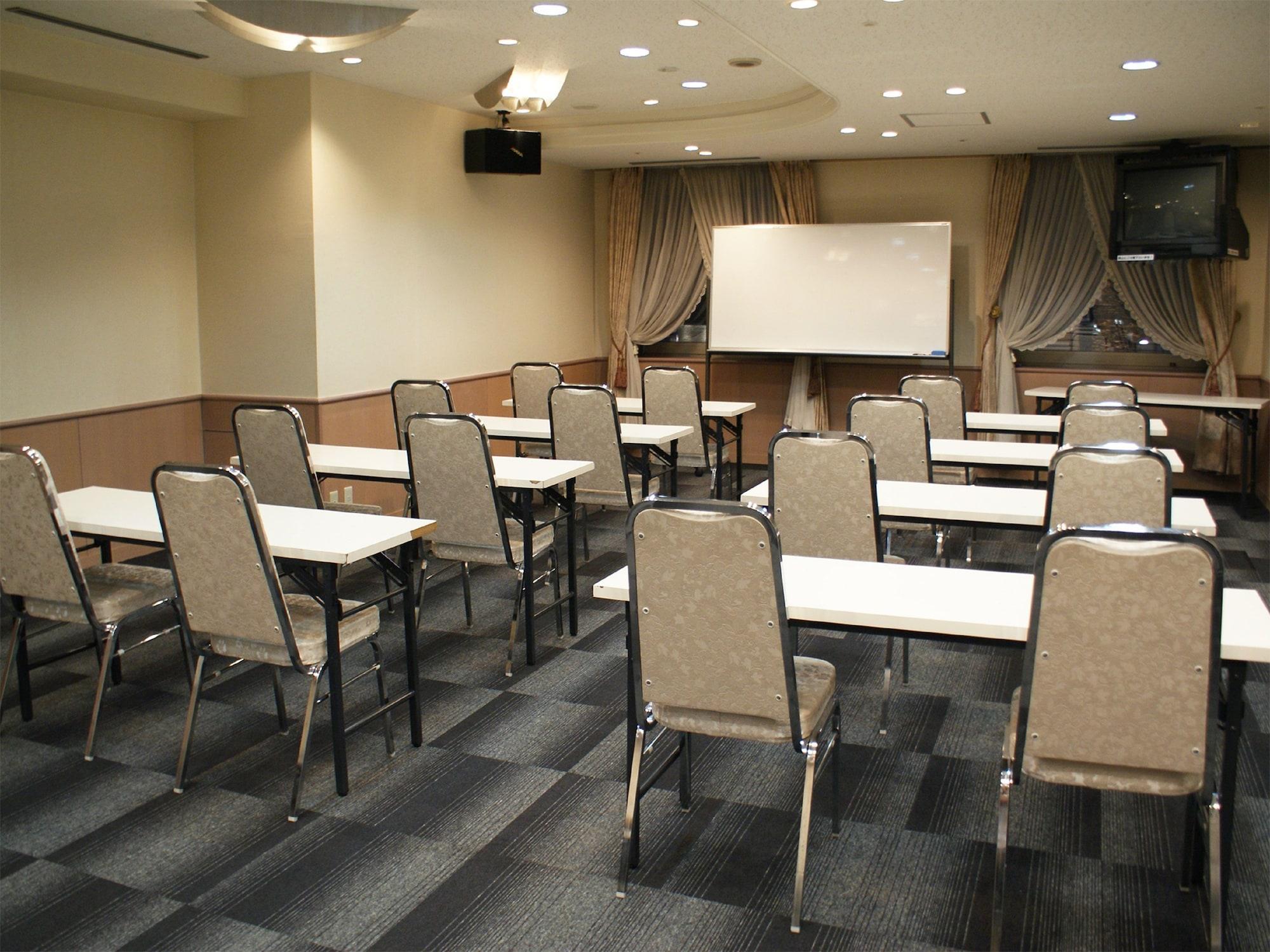 HOTEL LiVEMAX BUDGET SAPPORO Sapporo Exterior foto